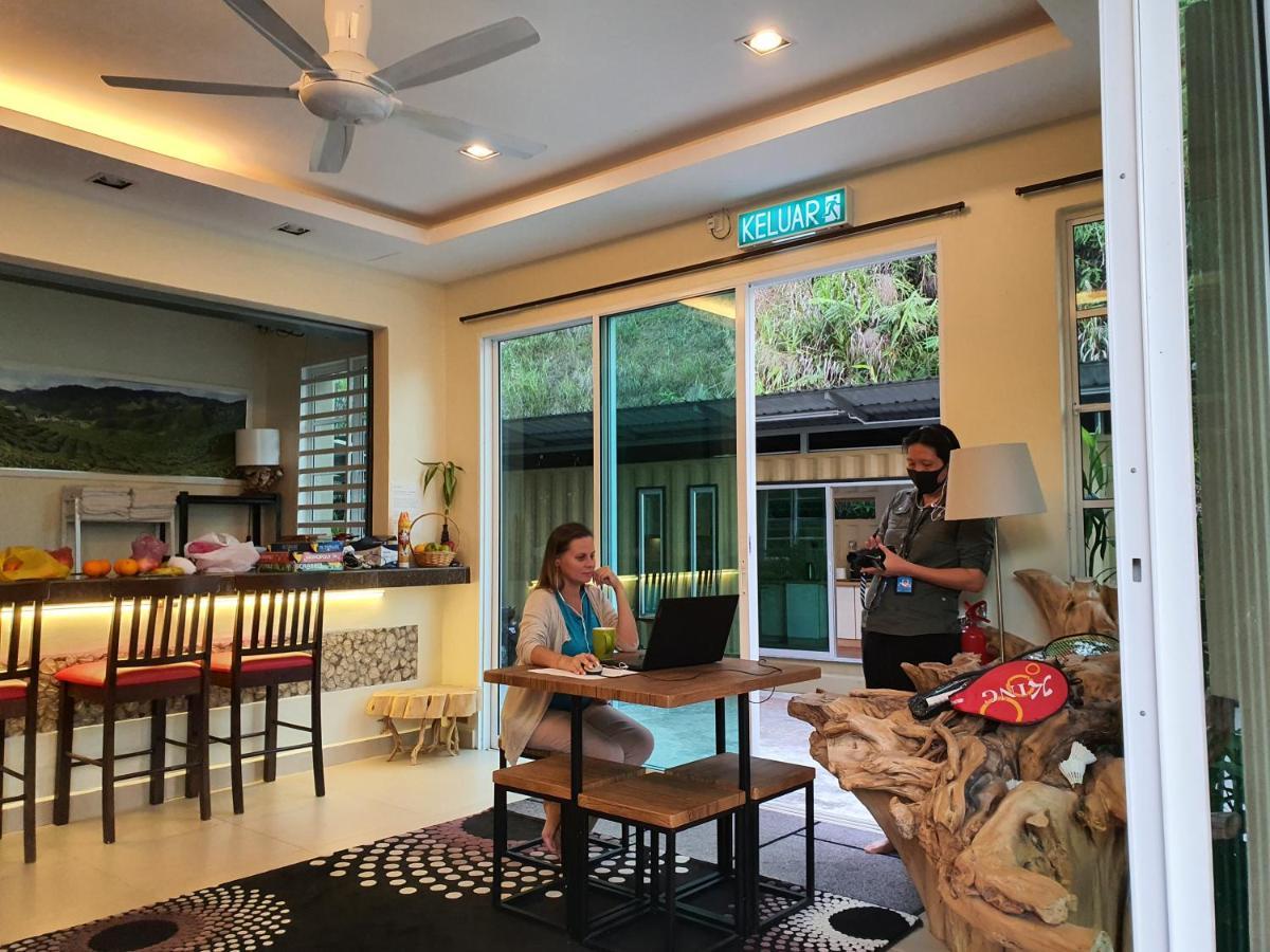 Fathers Guesthouse Bungalow Cameron Highlands Exterior photo