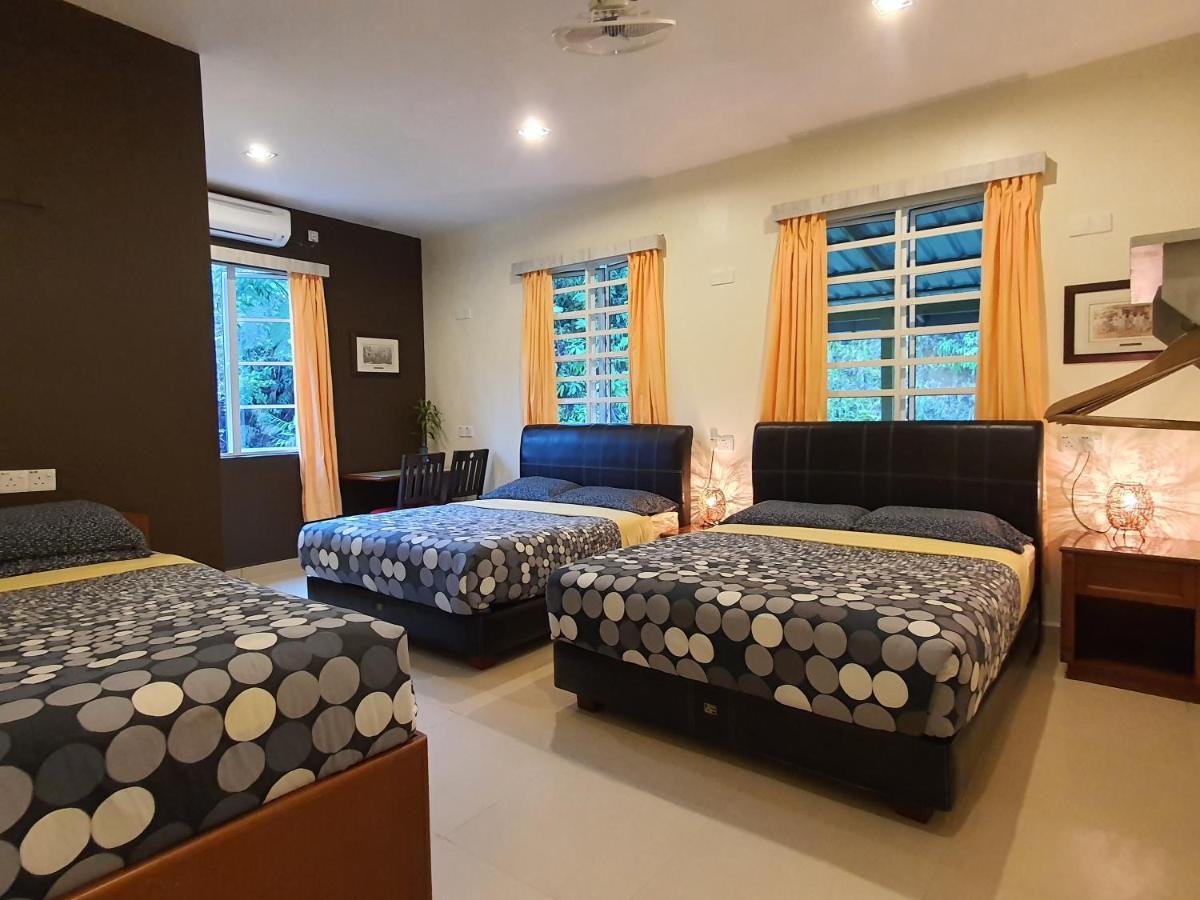 Fathers Guesthouse Bungalow Cameron Highlands Exterior photo
