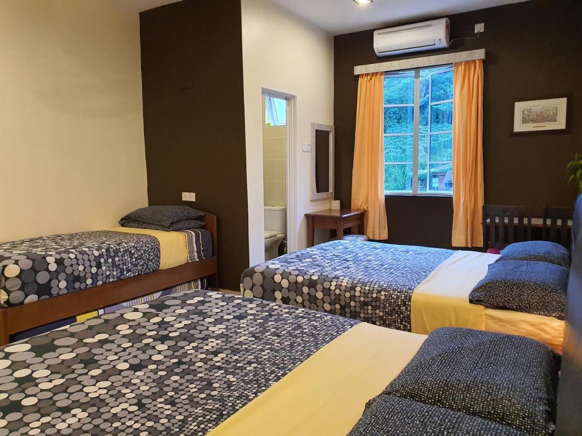 Fathers Guesthouse Bungalow Cameron Highlands Exterior photo
