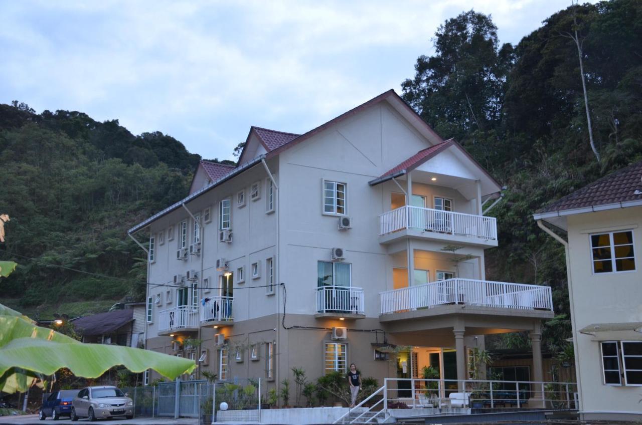 Fathers Guesthouse Bungalow Cameron Highlands Exterior photo